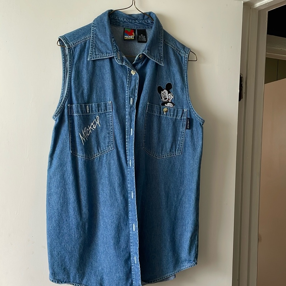 Mickey unlimited denim button down shirt M